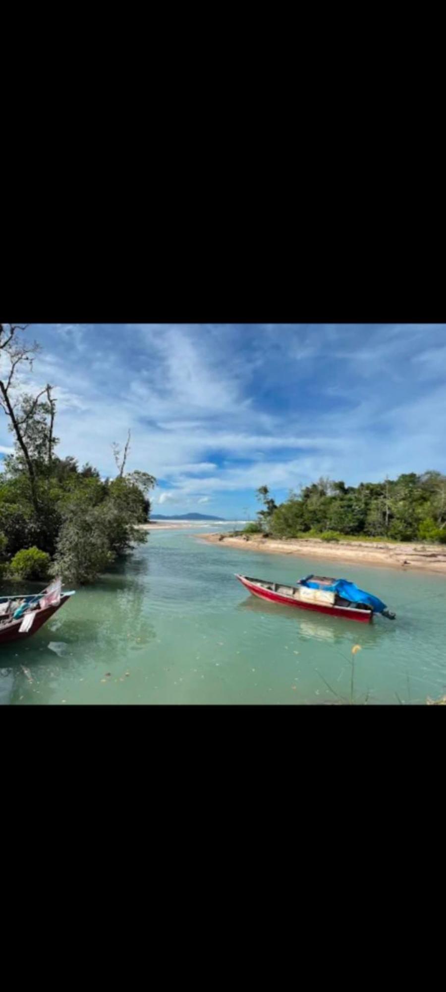The Mangrove Villa Sematan Exterior foto
